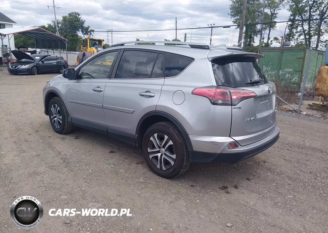 2018 Toyota Rav4 Le VIN:JTMBFREV2JJ202060 - 3