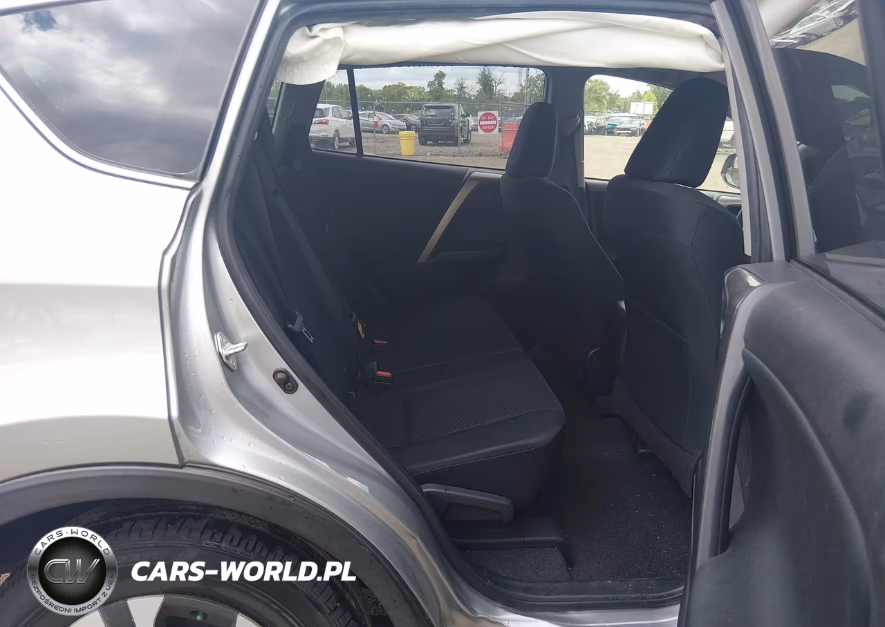 2018 Toyota Rav4 Le VIN:JTMBFREV2JJ202060 - 8