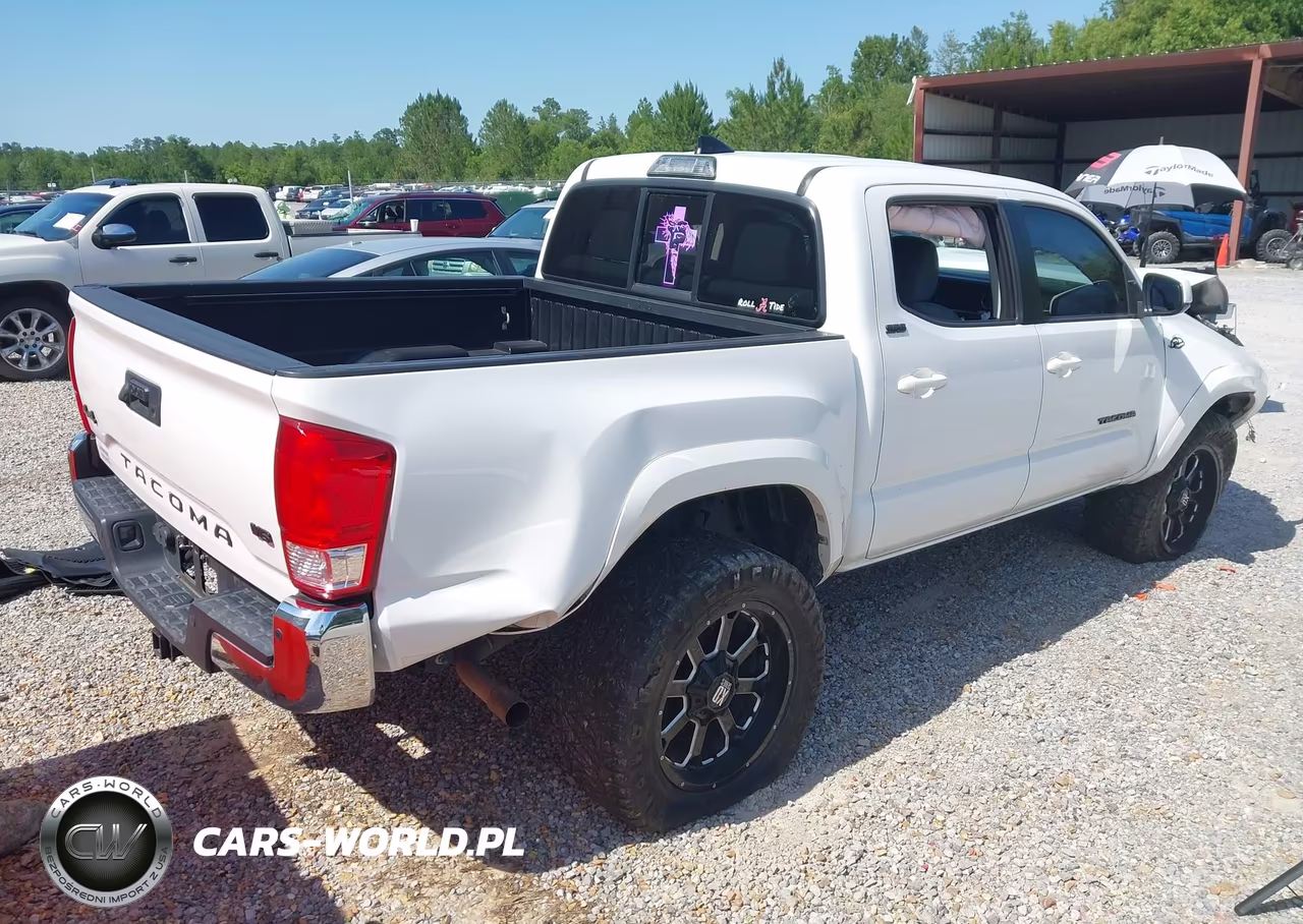 2017 Toyota Tacoma Sr5 V6 VIN:5TFCZ5AN8HX104104 - 4