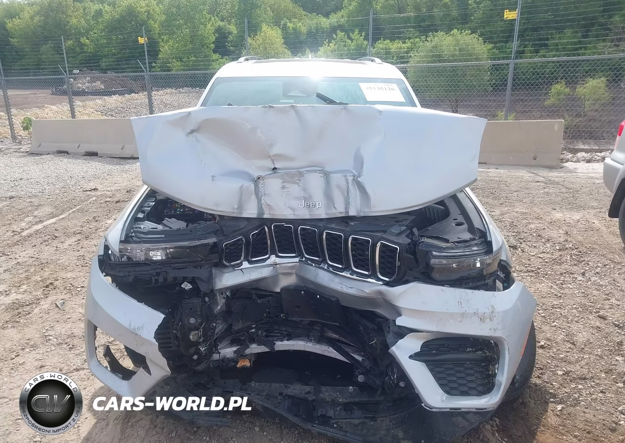 2024 Jeep Grand Cherokee Laredo X 4X4 VIN:1C4RJHAG9RC252713 - 12