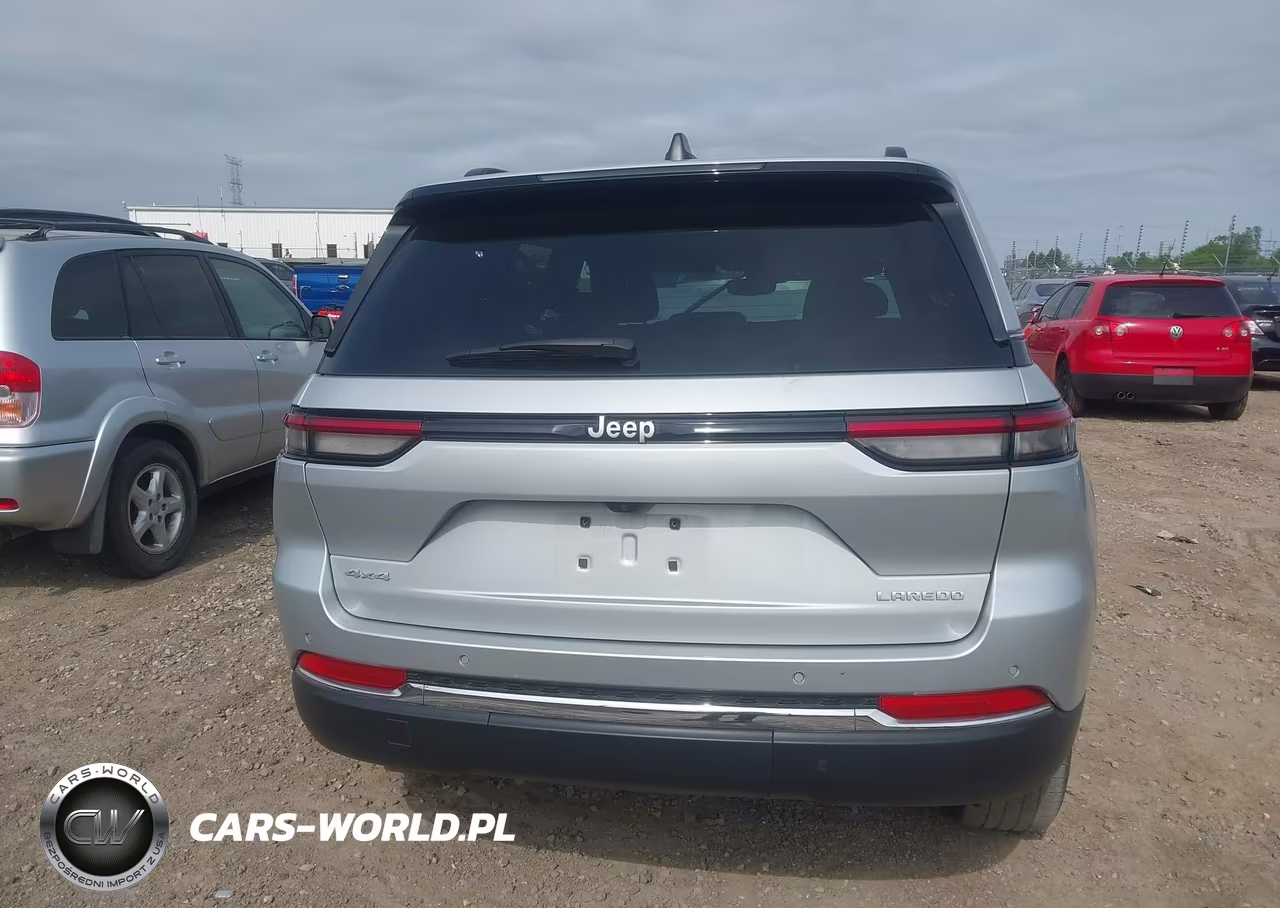 2024 Jeep Grand Cherokee Laredo X 4X4 VIN:1C4RJHAG9RC252713 - 16