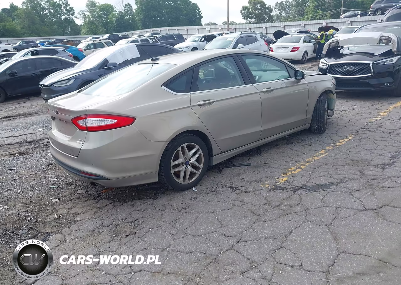 2015 Ford Fusion Se VIN:3FA6P0HD4FR274782 - 4
