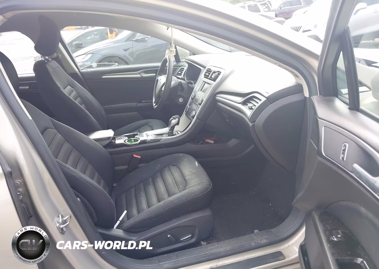 2015 Ford Fusion Se VIN:3FA6P0HD4FR274782 - 5