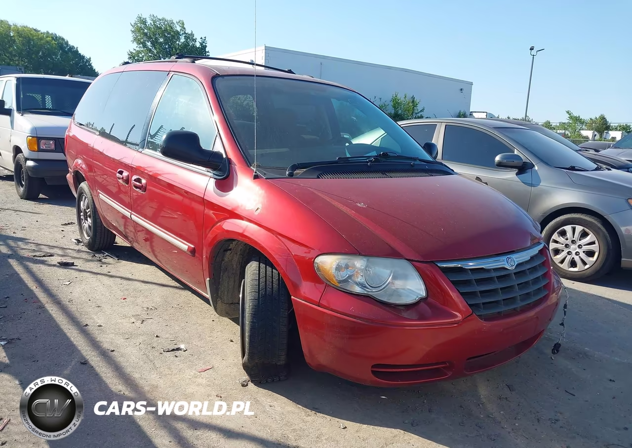 2005 Chrysler Town & Country Touring – zdjęcie 1 z 17