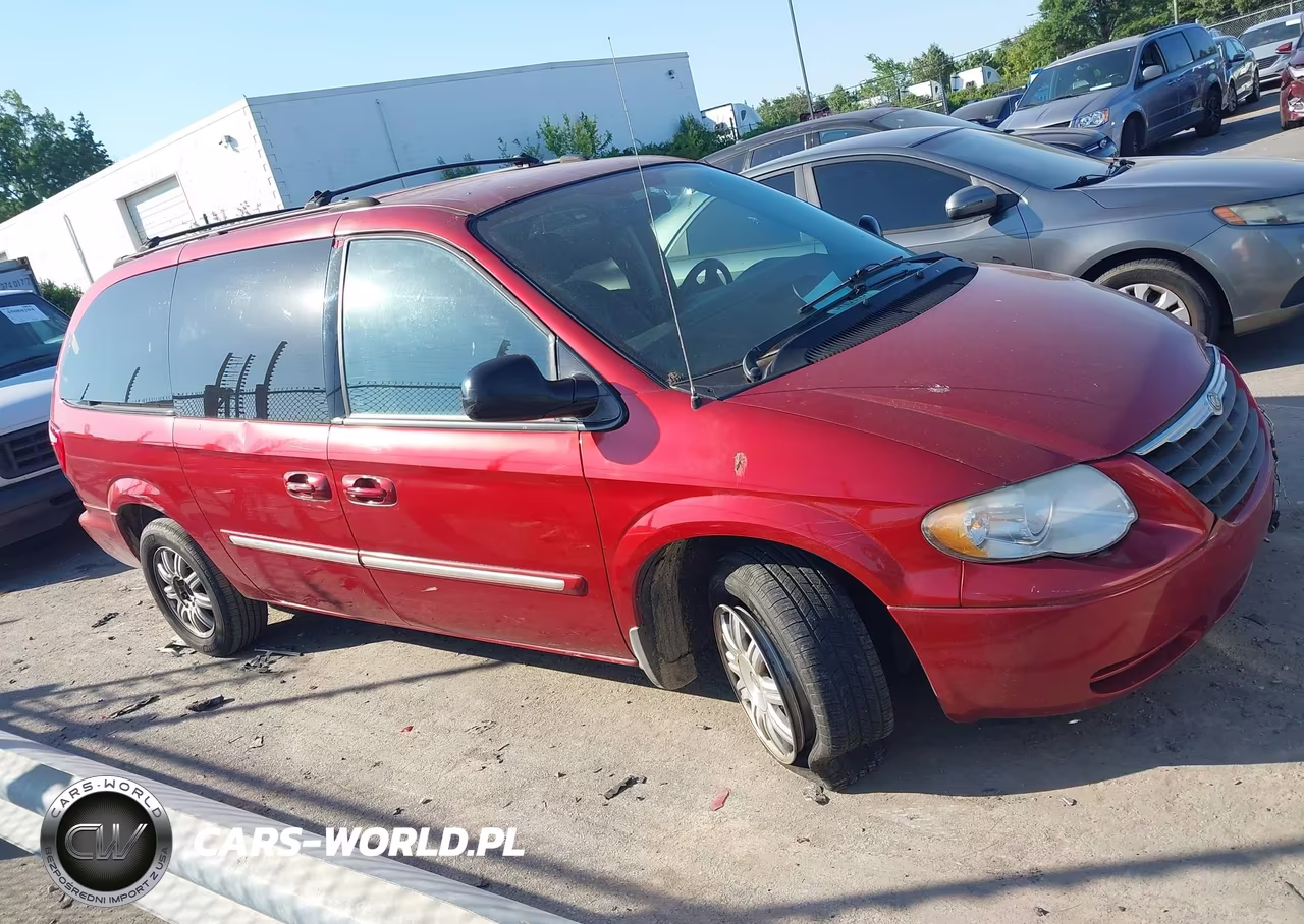 2005 Chrysler Town & Country Touring VIN:2C8GP54L55R535400 - 14