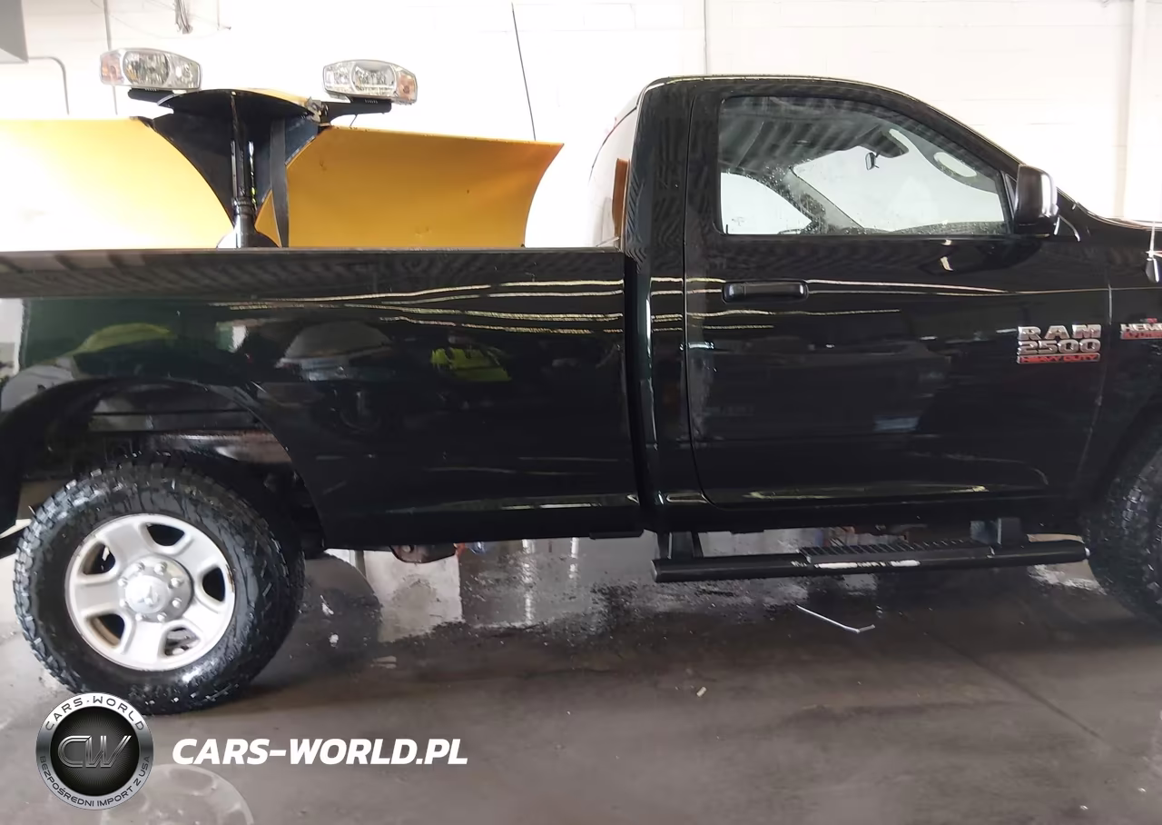 2018 Ram 2500 Tradesman 4X4 8' Box VIN:3C6LR5AT7JG343661 - 16