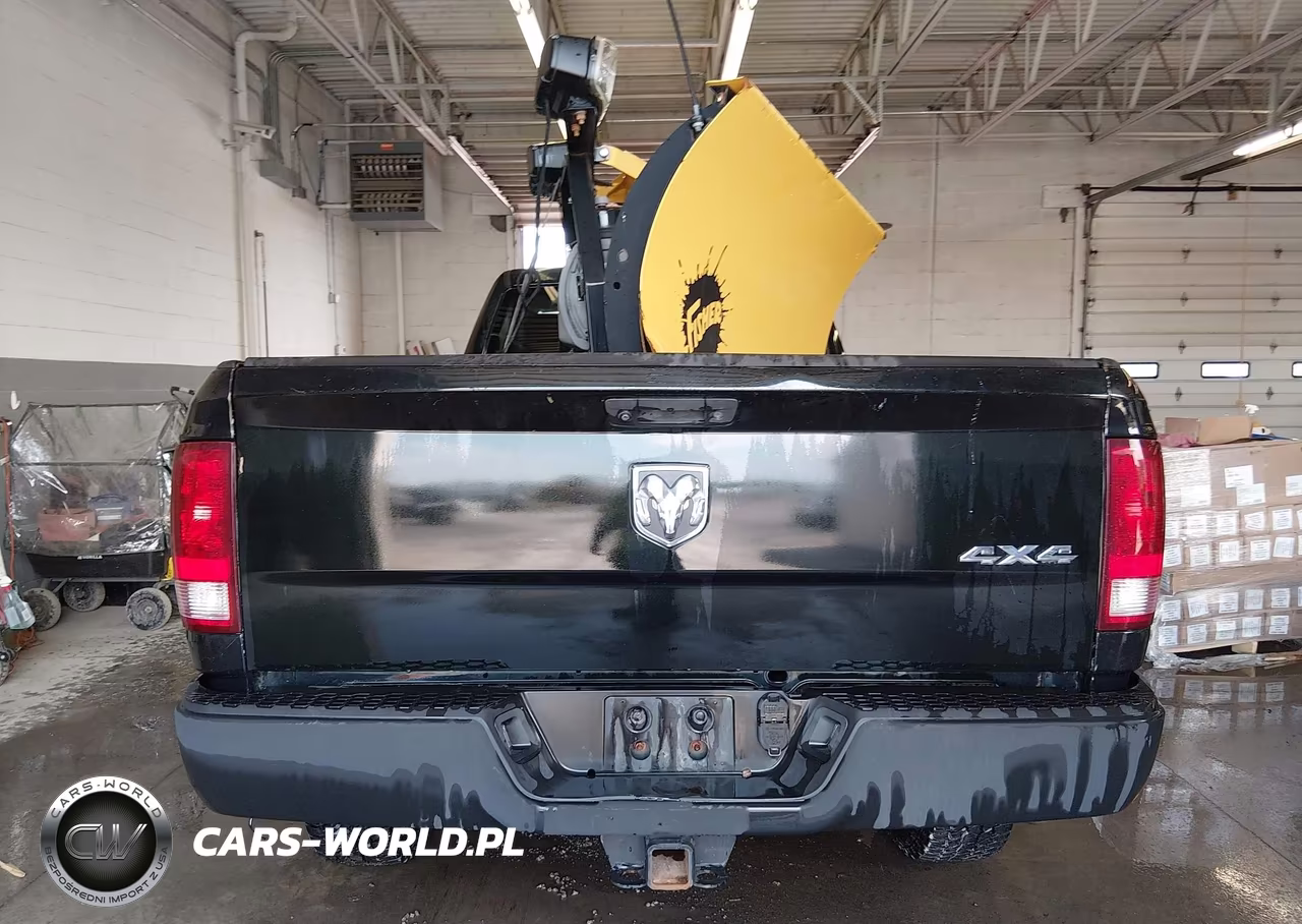 2018 Ram 2500 Tradesman 4X4 8' Box VIN:3C6LR5AT7JG343661 - 19