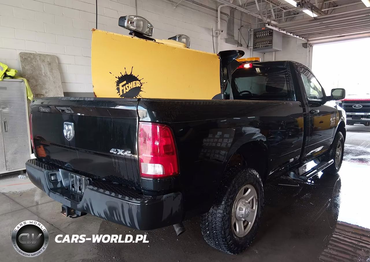 2018 Ram 2500 Tradesman 4X4 8' Box VIN:3C6LR5AT7JG343661 - 4