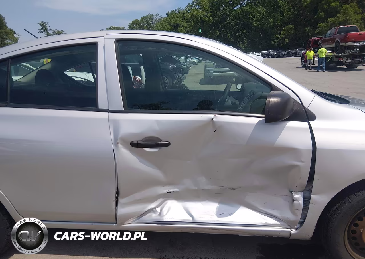 2013 Nissan Versa 1.6 S VIN:3N1CN7AP0DL882897 - 6
