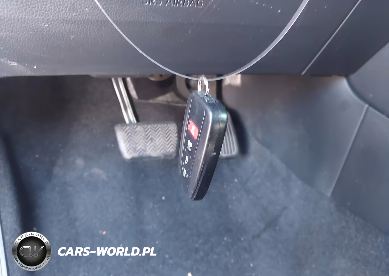 2022 Toyota Corolla Le VIN:JTDVPMAE2N3007847 - 11