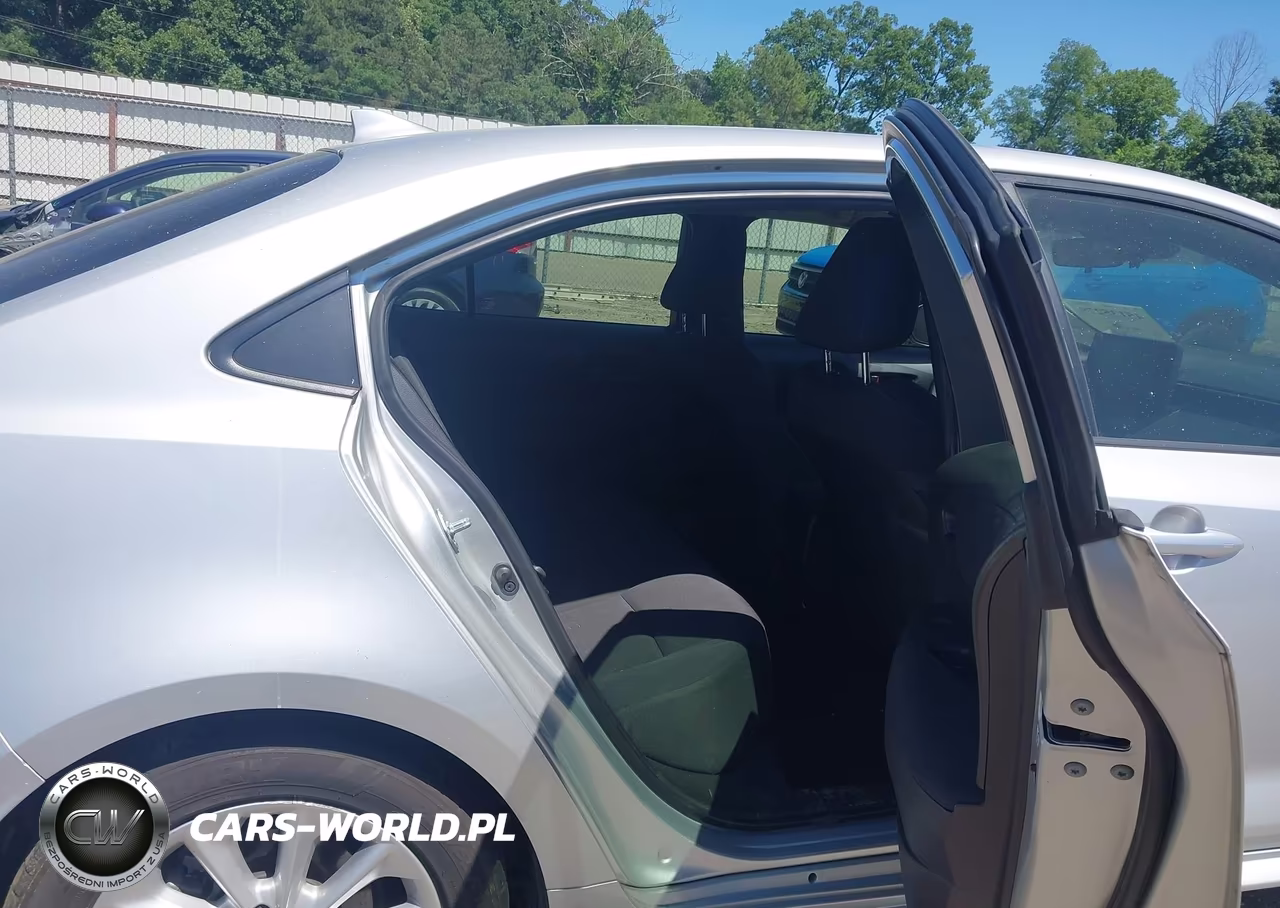 2022 Toyota Corolla Le VIN:JTDVPMAE2N3007847 - 8