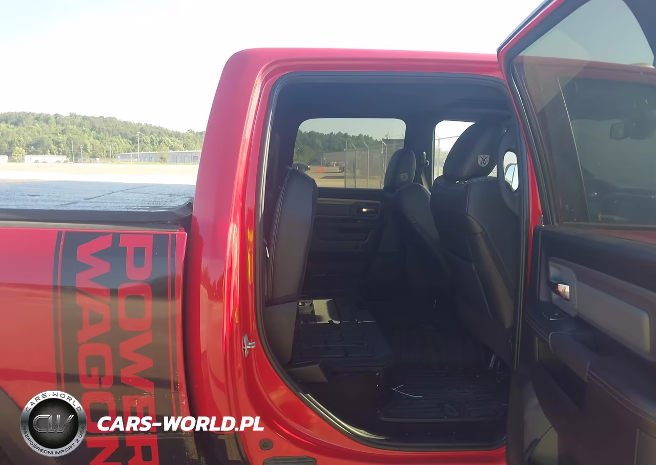 2017 Ram 2500 Power Wagon 4X4 6'4 Box VIN:3C6TR5EJ5HG657523 - 8