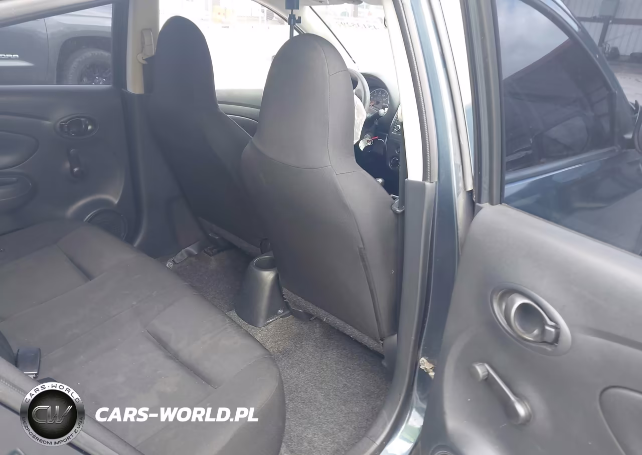 2016 Nissan Versa 1.6 S VIN:3N1CN7AP4GL847560 - 8