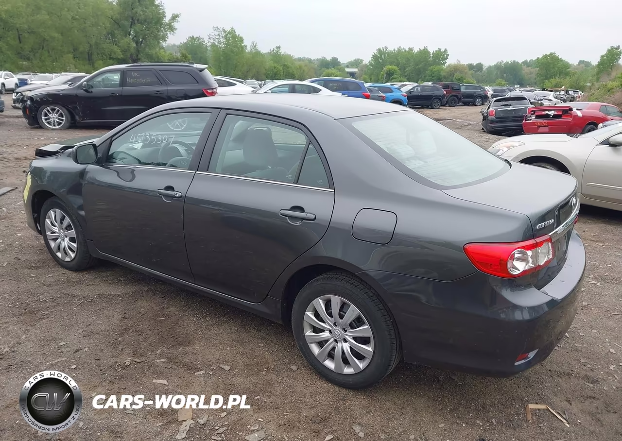 2013 Toyota Corolla Le VIN:2T1BU4EE5DC066211 - 3