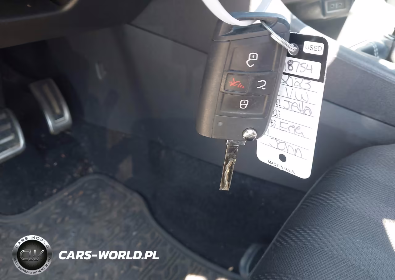 2023 Volkswagen Jetta 1.5T Sport VIN:3VWBM7BU4PM025414 - 11