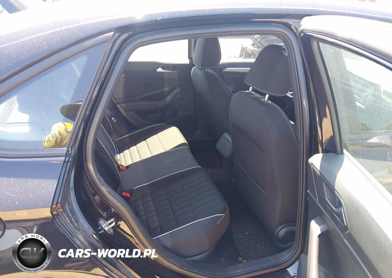 2023 Volkswagen Jetta 1.5T Sport VIN:3VWBM7BU4PM025414 - 8