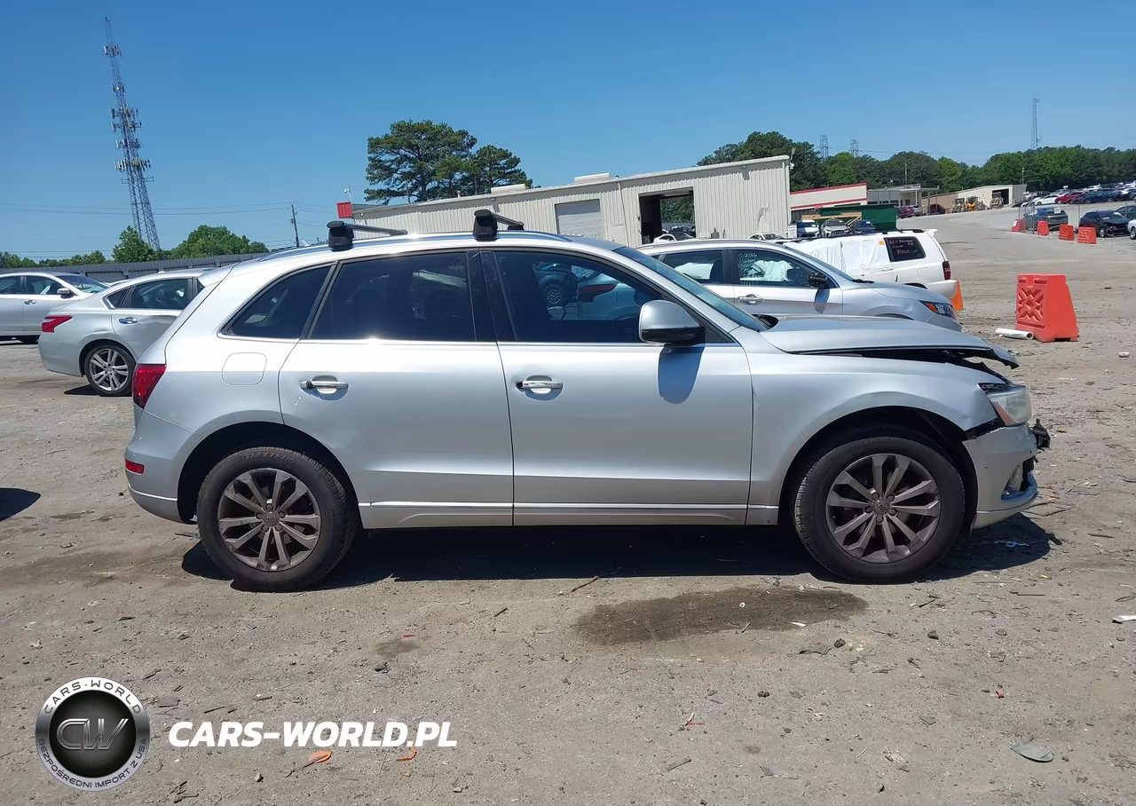 2014 Audi Q5 2.0T Premium VIN:WA1LFAFPXEA099038 - 13