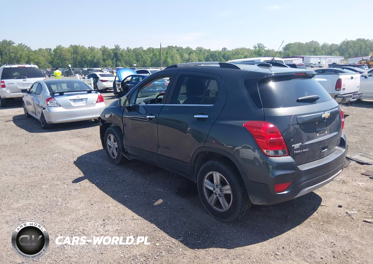 2018 Chevrolet Trax Lt VIN:KL7CJPSB7JB560828 - 3