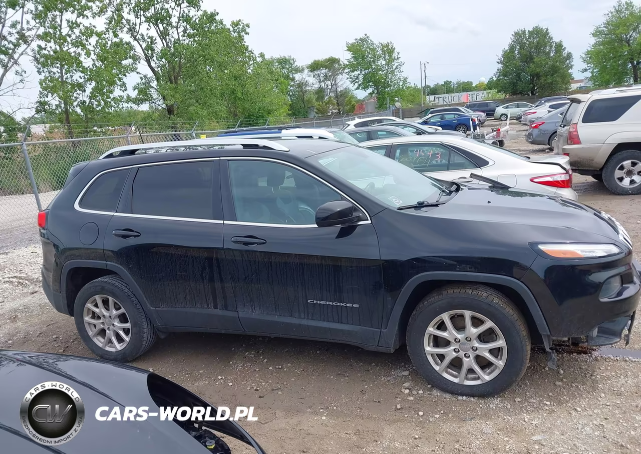 2018 Jeep Cherokee Latitude Plus Fwd VIN:1C4PJLLBXJD539083 - 13