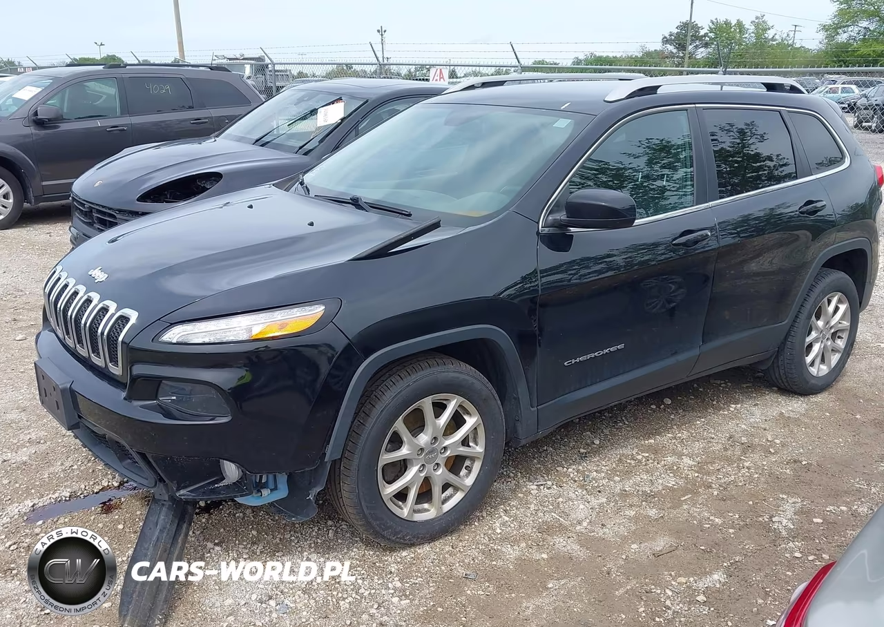2018 Jeep Cherokee Latitude Plus Fwd VIN:1C4PJLLBXJD539083 - 2