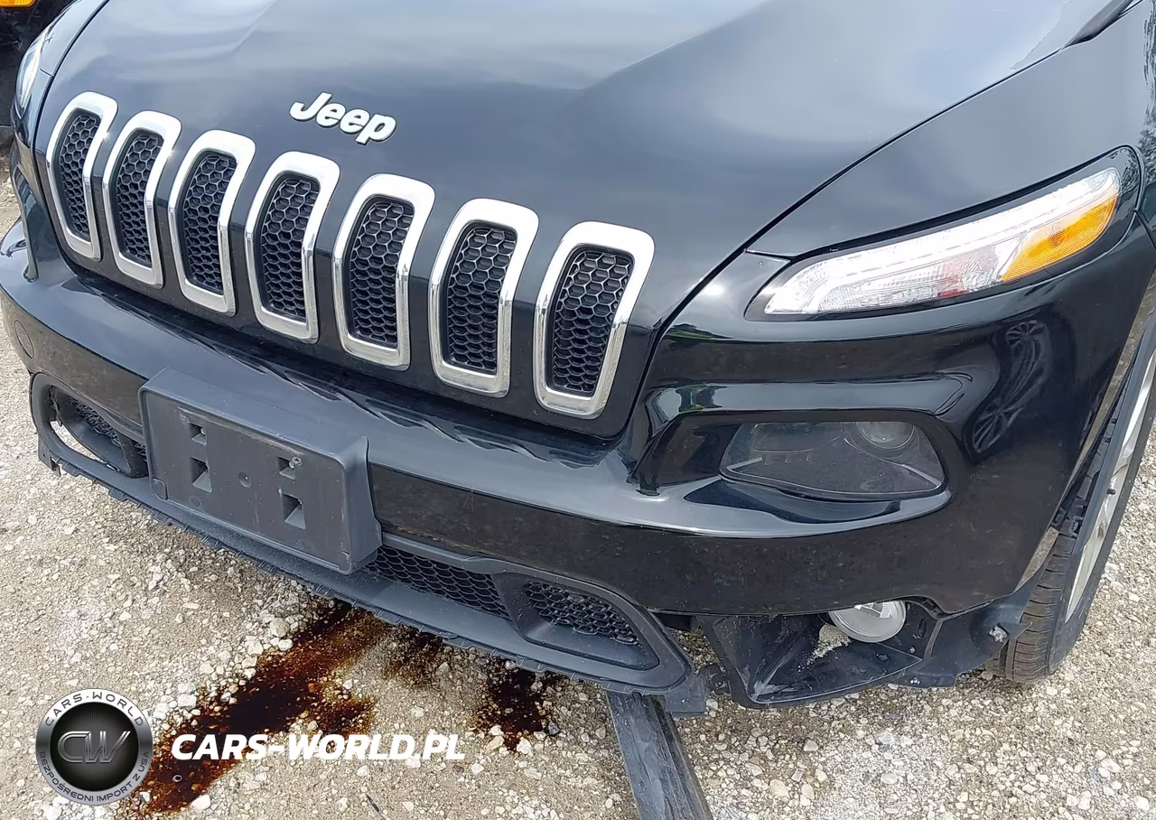 2018 Jeep Cherokee Latitude Plus Fwd VIN:1C4PJLLBXJD539083 - 6