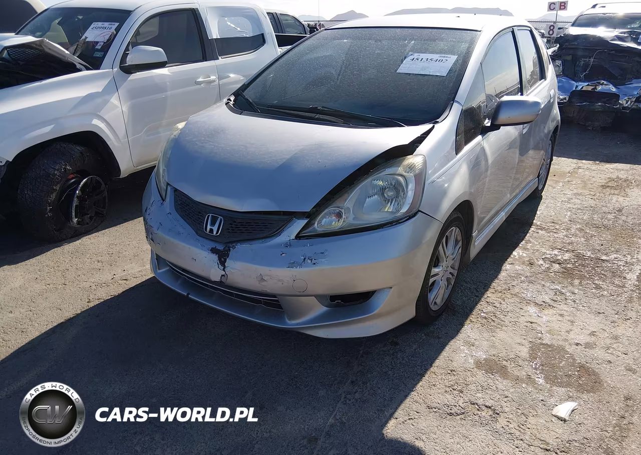 2011 Honda Fit Sport VIN:JHMGE8H5XBC011196 - 6