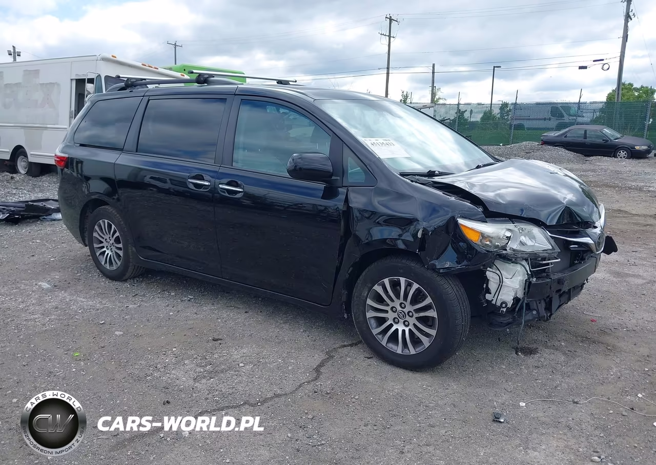 2020 Toyota Sienna Xle