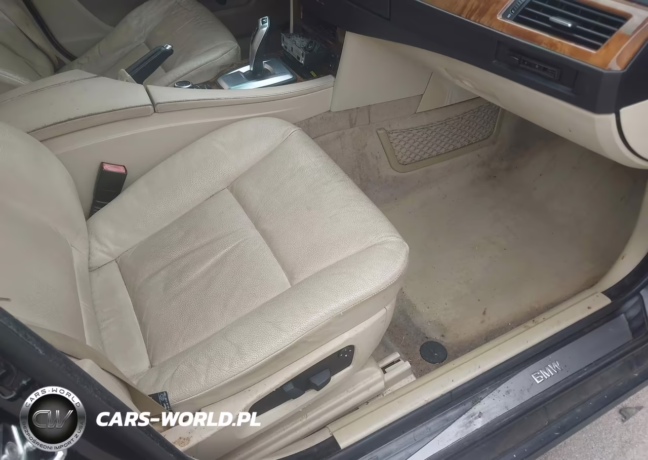 2009 BMW 528I VIN:WBANU53589C119924 - 5