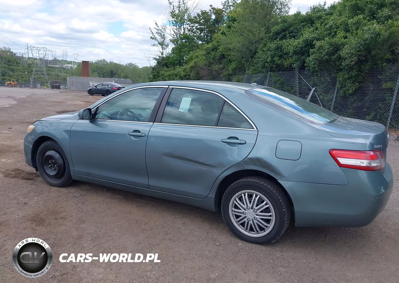 2010 Toyota Camry Le VIN:4T1BF3EK7AU542799 - 3