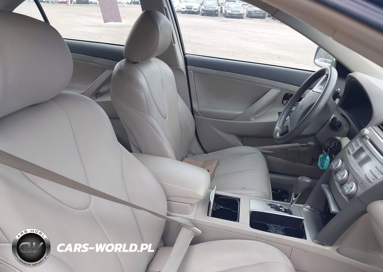 2010 Toyota Camry Le VIN:4T1BF3EK7AU542799 - 5
