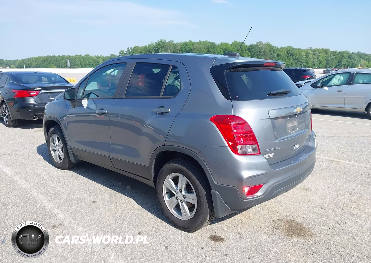 2020 Chevrolet Trax Awd Ls VIN:3GNCJNSB3LL179672 - 3