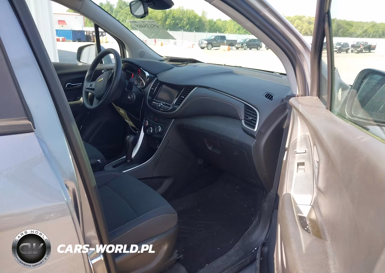 2020 Chevrolet Trax Awd Ls VIN:3GNCJNSB3LL179672 - 5