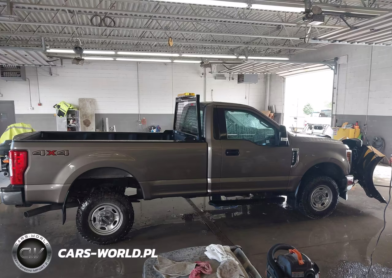 2019 Ford F-250 Xl VIN:1FTBF2B69KED43738 - 13