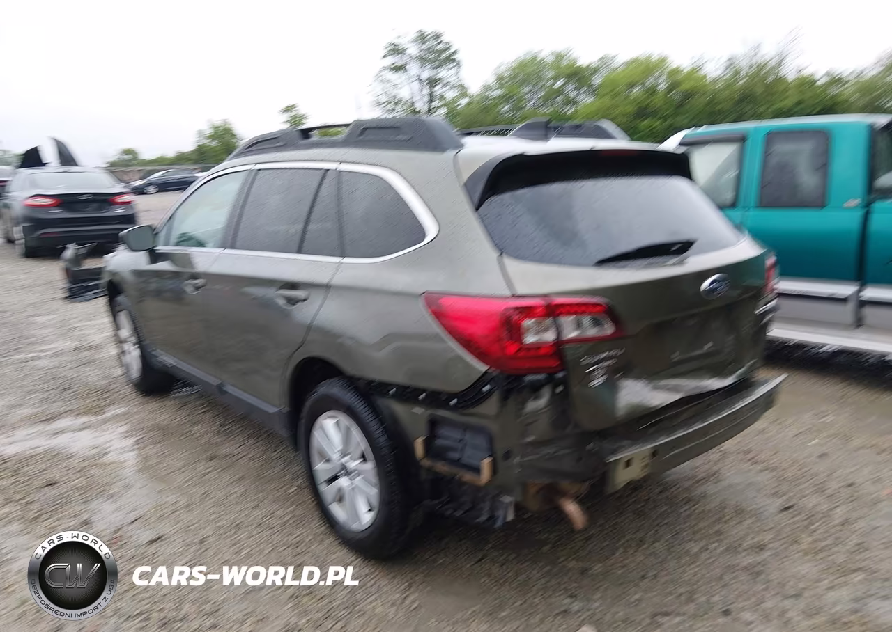 2018 Subaru Outback 2.5I Premium VIN:4S4BSACC4J3240257 - 3