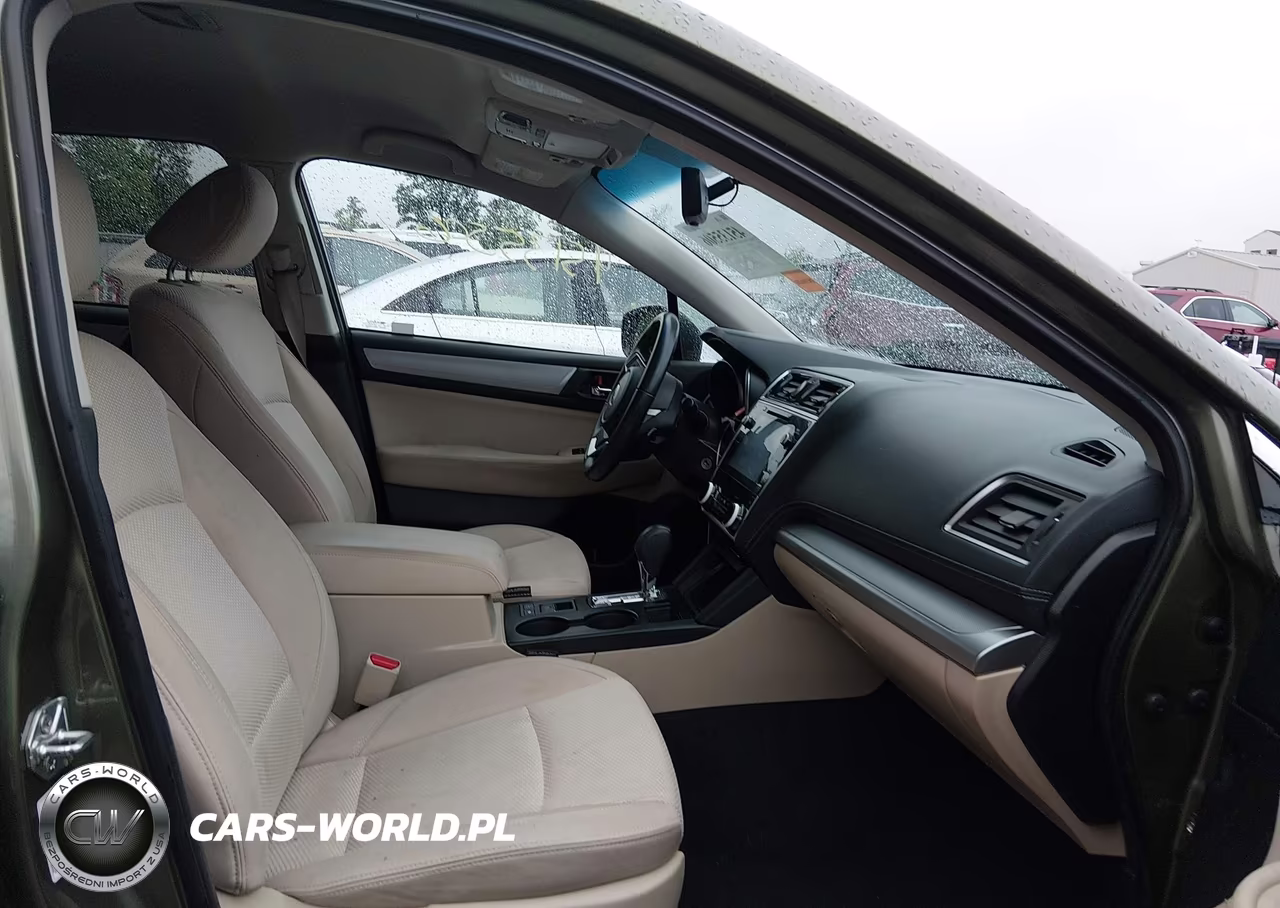 2018 Subaru Outback 2.5I Premium VIN:4S4BSACC4J3240257 - 5