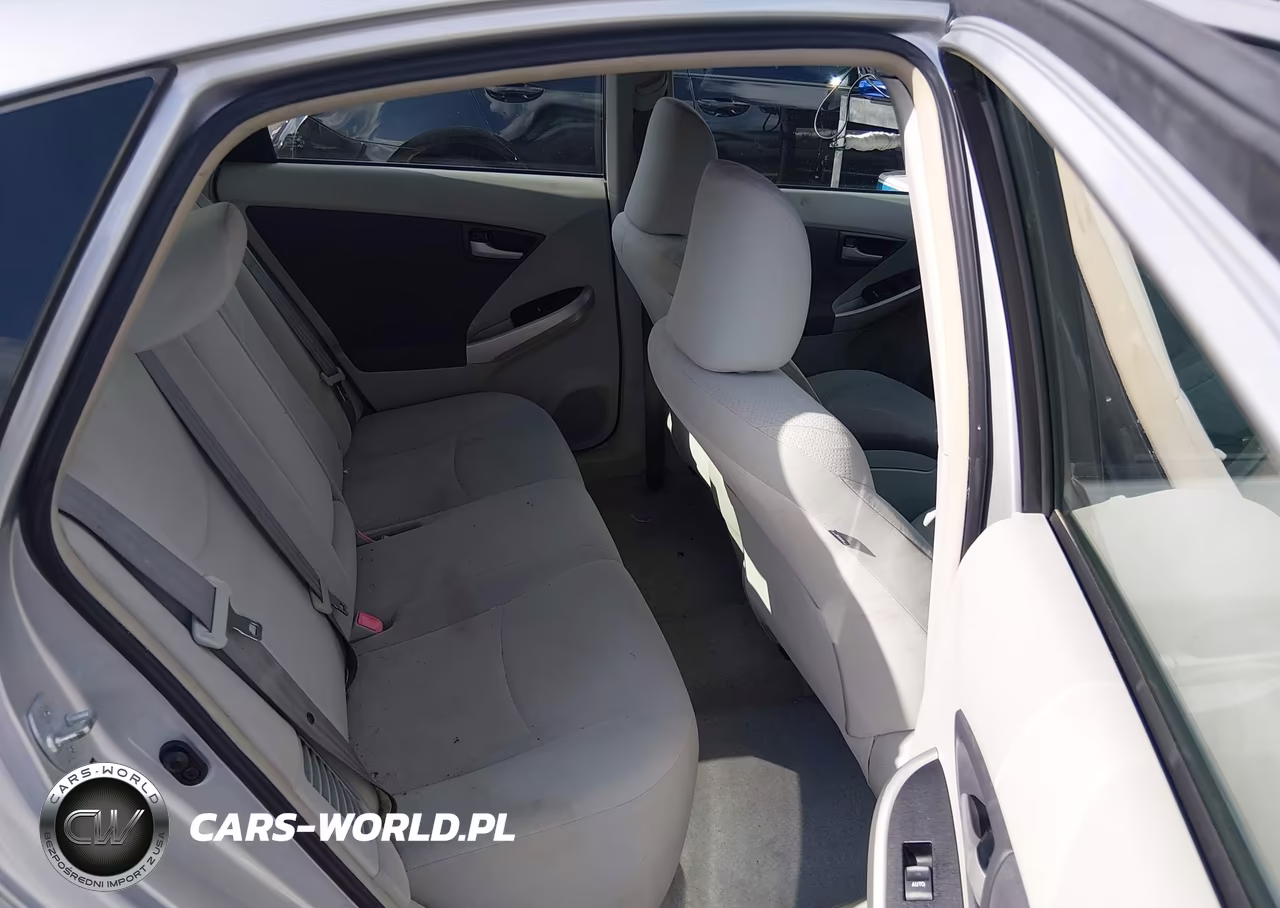 2011 Toyota Prius Two VIN:JTDKN3DU1B1380827 - 8