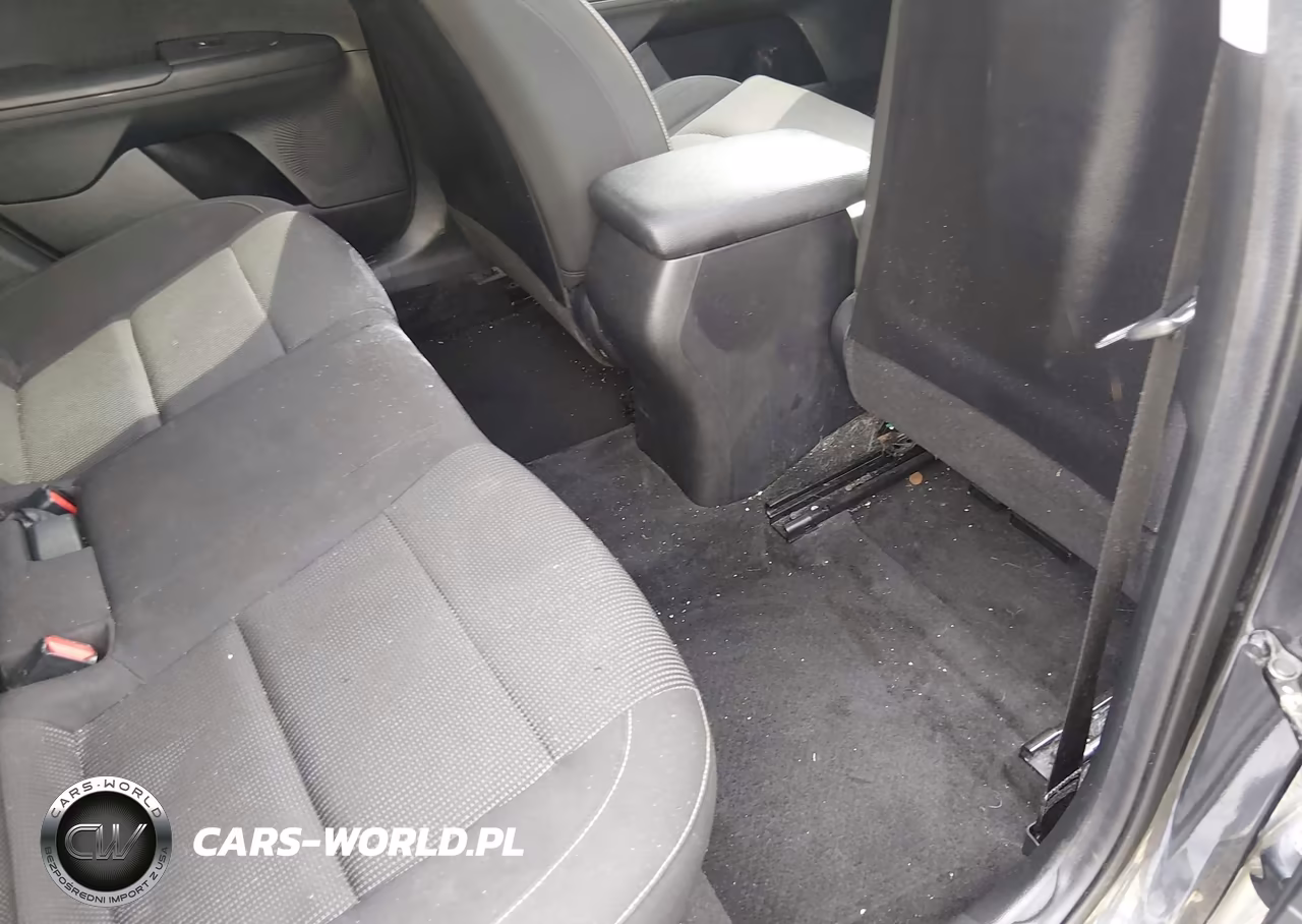 2019 Kia Forte Fe VIN:3KPF24AD1KE106643 - 8