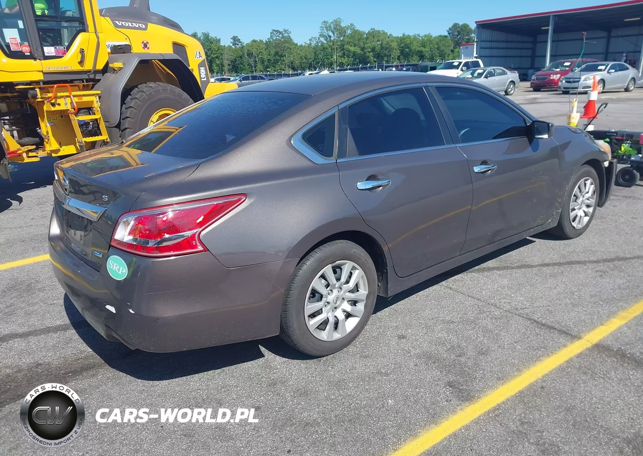 2013 Nissan Altima 2.5 S VIN:1N4AL3AP1DN571620 - 4