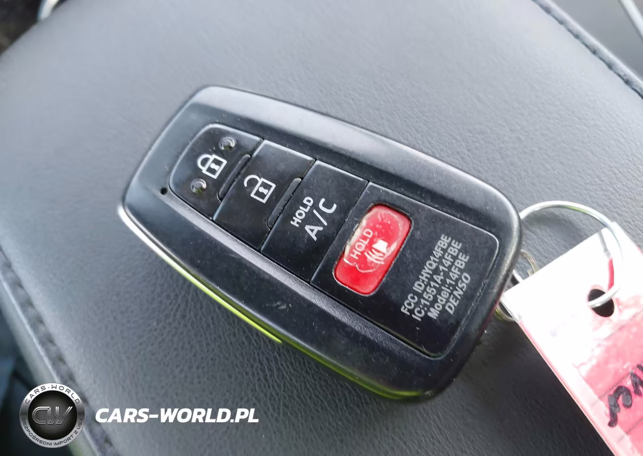 2020 Toyota Prius Prime Limited VIN:JTDKARFP9L3147645 - 11