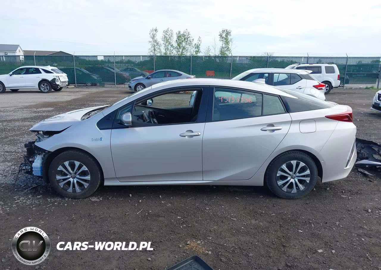 2020 Toyota Prius Prime Limited VIN:JTDKARFP9L3147645 - 15