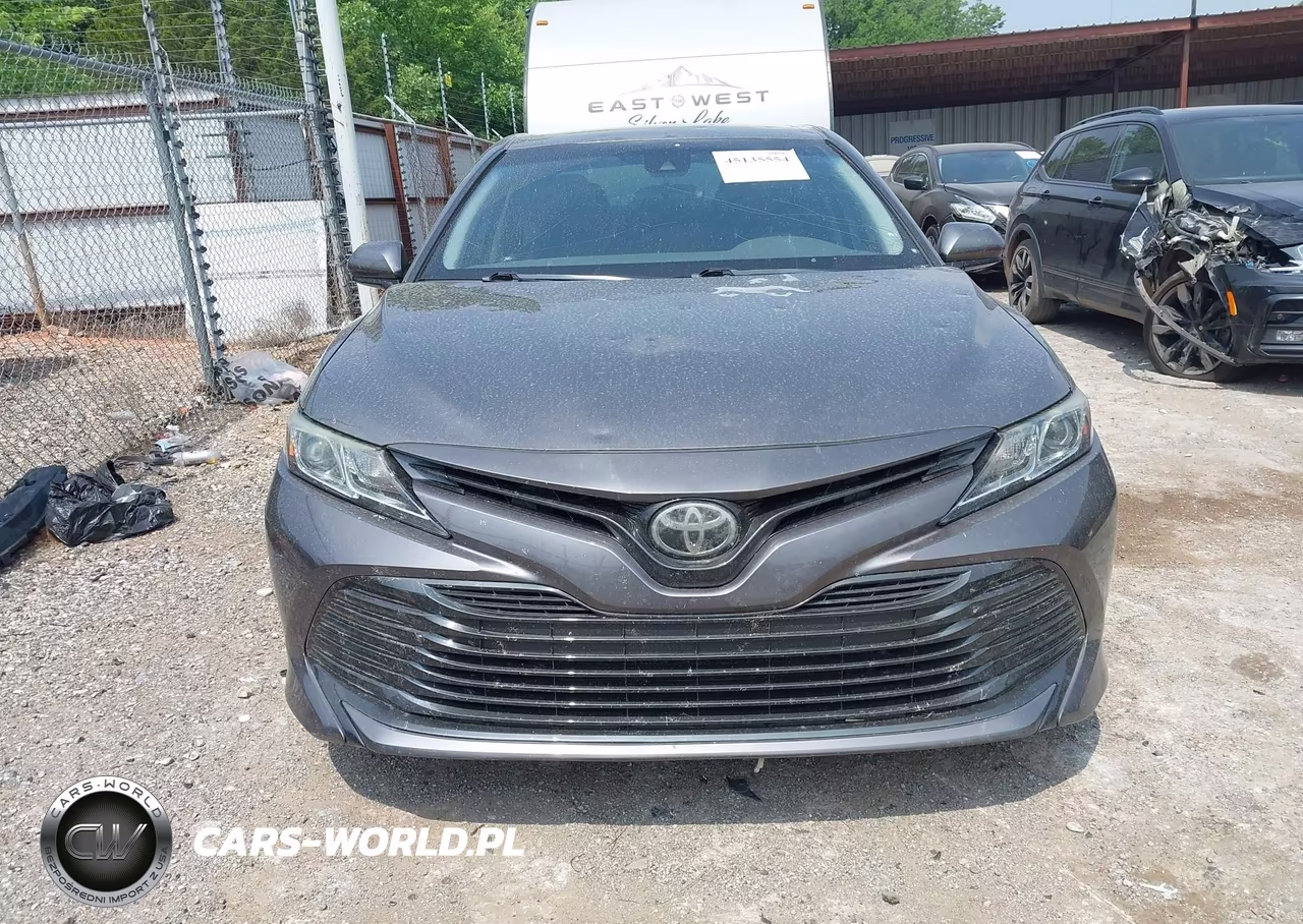 2019 Toyota Camry Le VIN:4T1B11HK3KU198467 - 12