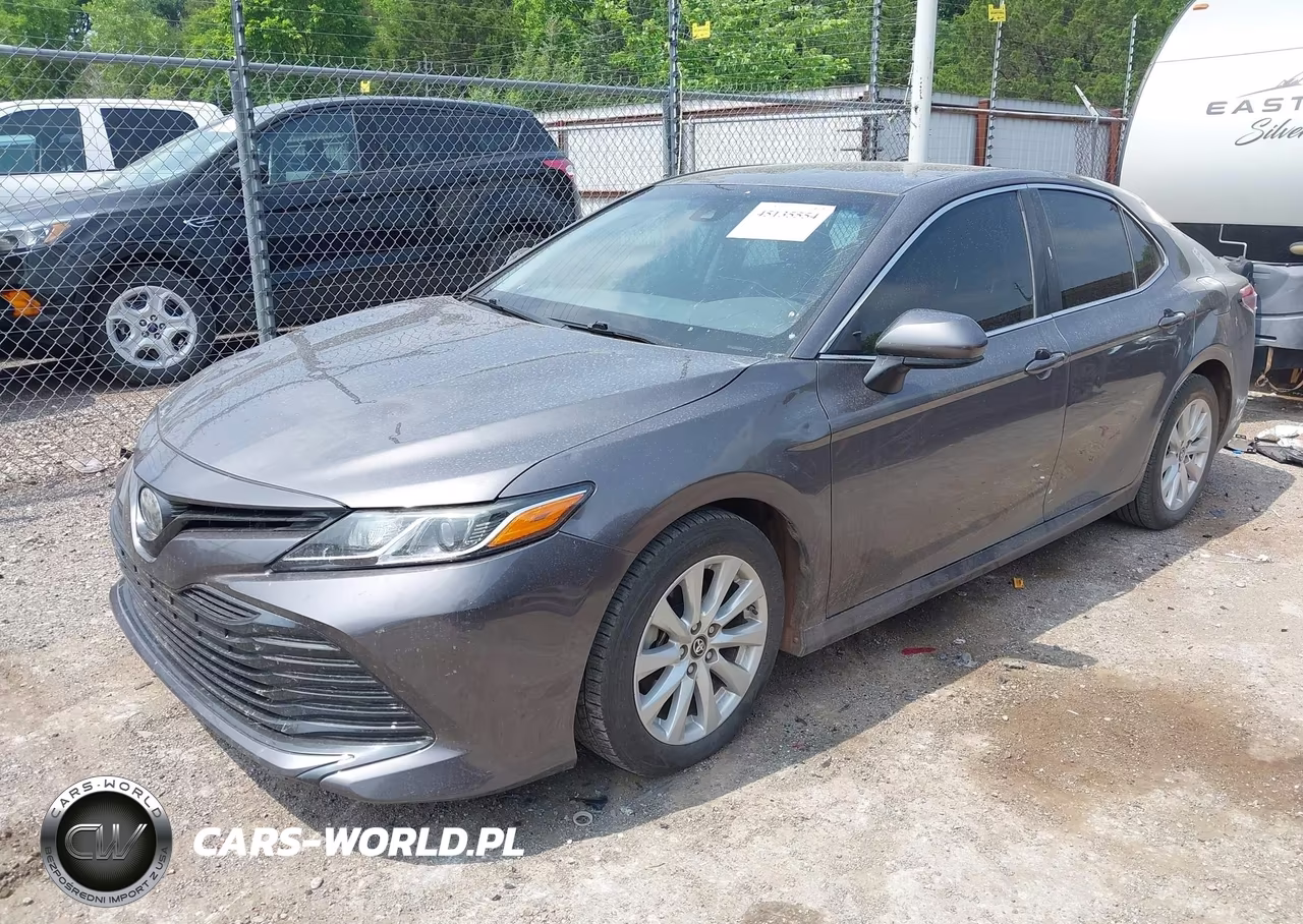 2019 Toyota Camry Le VIN:4T1B11HK3KU198467 - 2