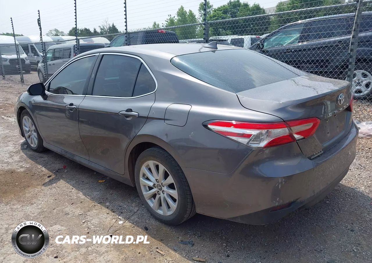 2019 Toyota Camry Le VIN:4T1B11HK3KU198467 - 3