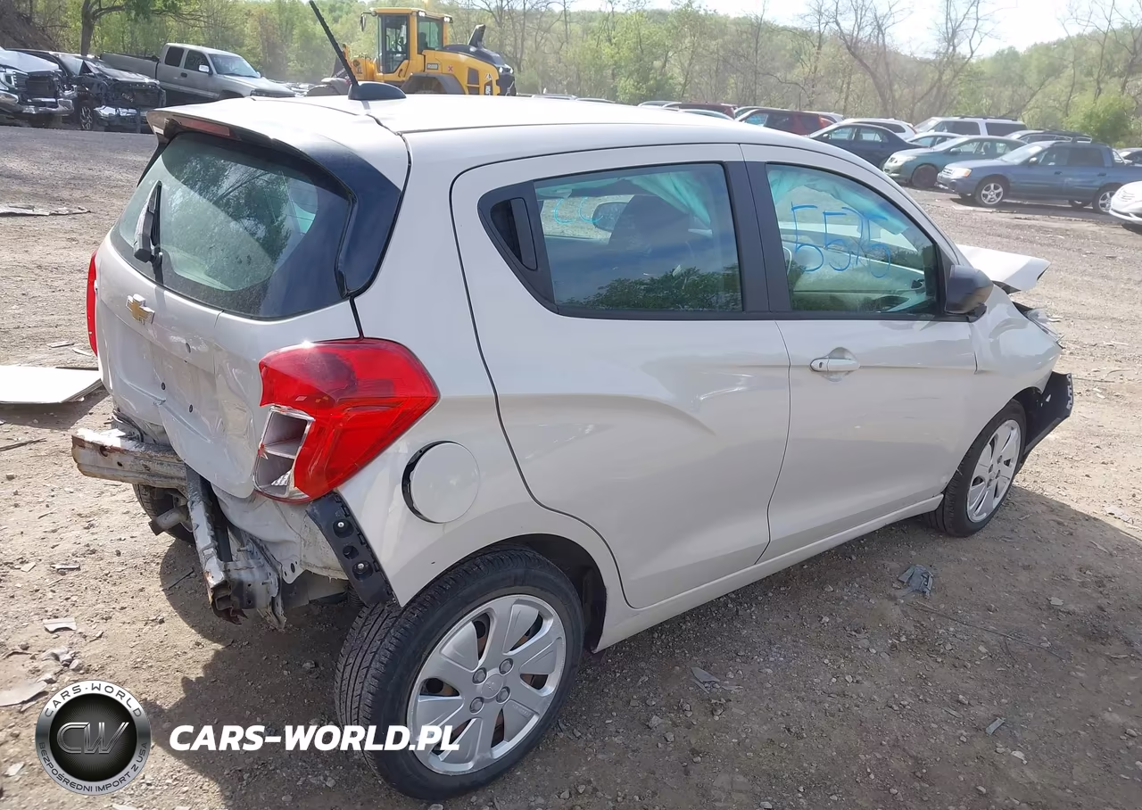2017 Chevrolet Spark Ls Cvt VIN:KL8CB6SA2HC739650 - 4
