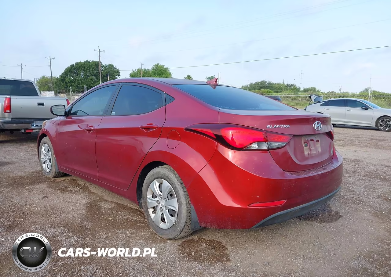 2016 Hyundai Elantra Se VIN:5NPDH4AE8GH681923 - 3