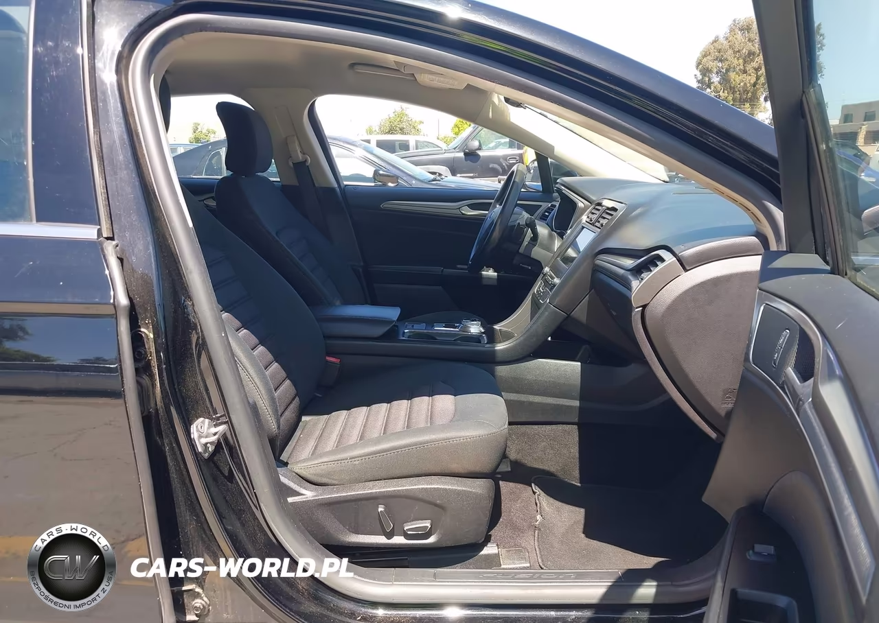 2017 Ford Fusion Se VIN:3FA6P0HD0HR313726 - 5