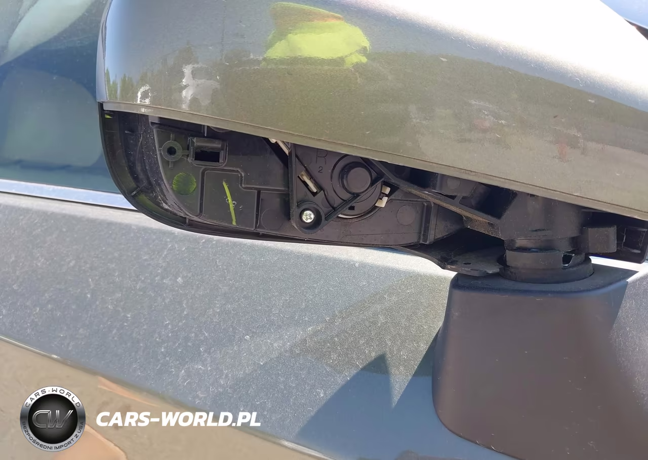 2018 Subaru Outback 2.5I Premium VIN:4S4BSADC0J3362354 - 21