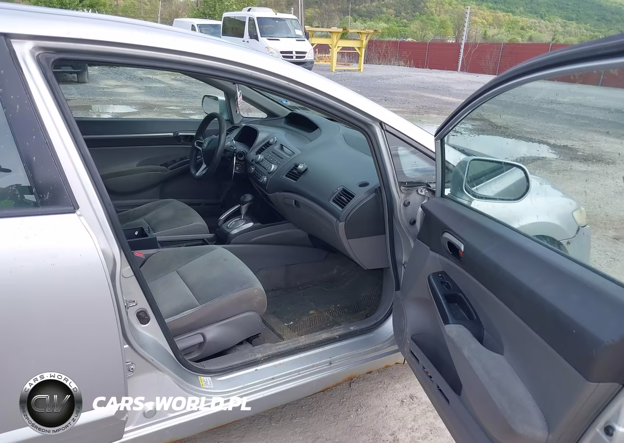 2010 Honda Civic Lx VIN:2HGFA1F5XAH317735 - 5