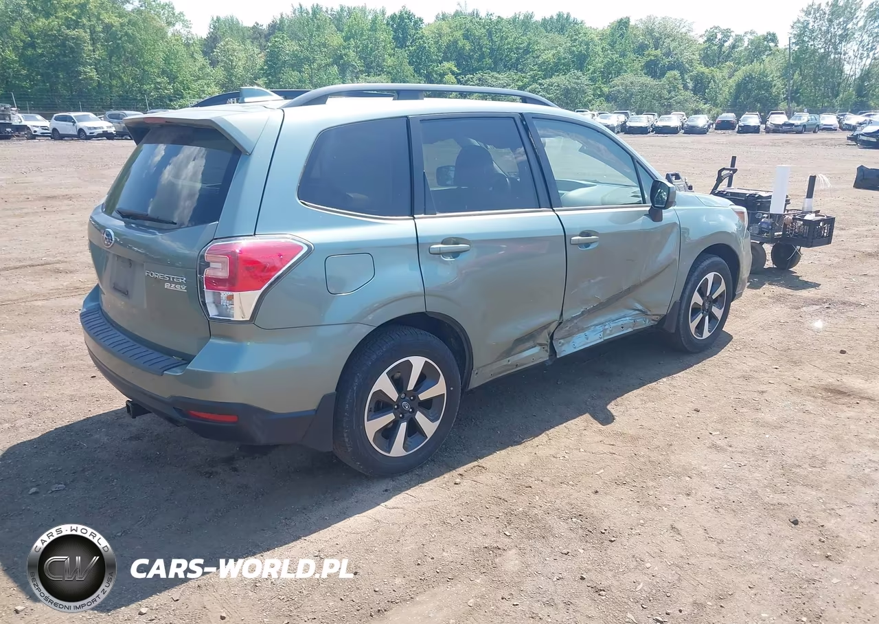 2017 Subaru Forester 2.5I Premium VIN:JF2SJAGC8HH427145 - 4