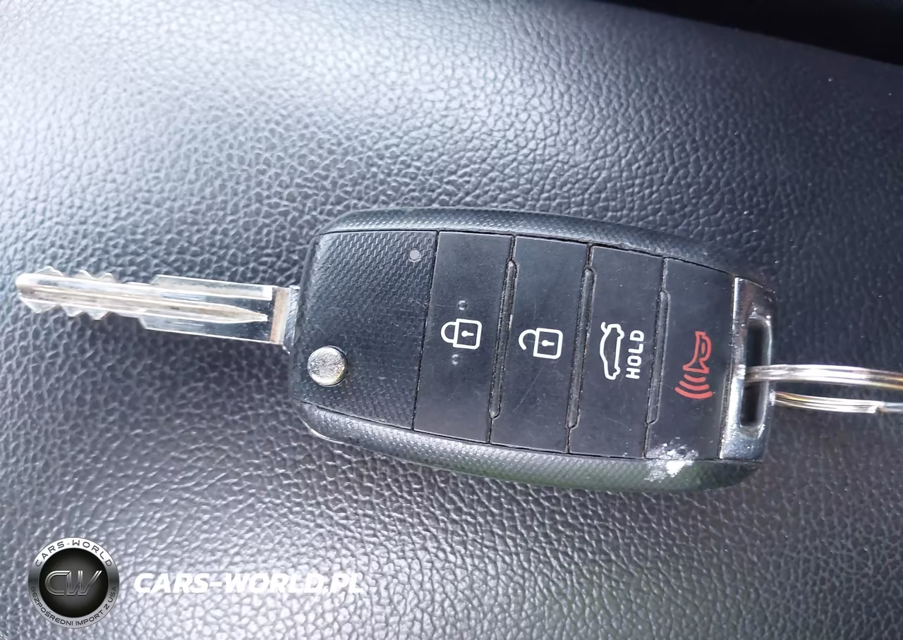2018 Kia Forte Lx VIN:3KPFK4A74JE185184 - 11